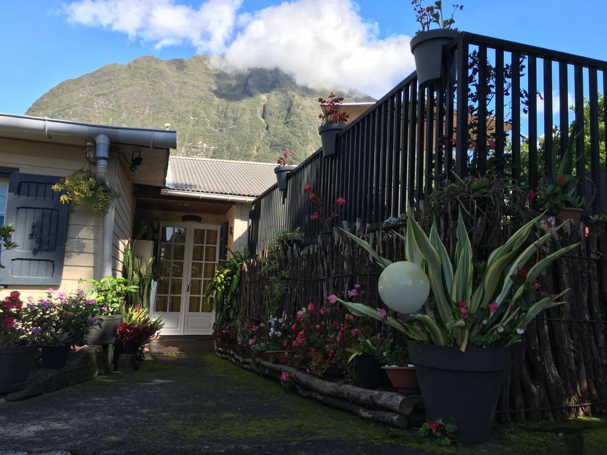 Bed and Breakfast Ti Kaz Hoareau Salazie Esterno foto