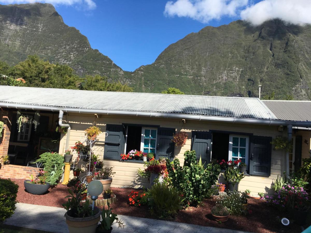 Bed and Breakfast Ti Kaz Hoareau Salazie Esterno foto