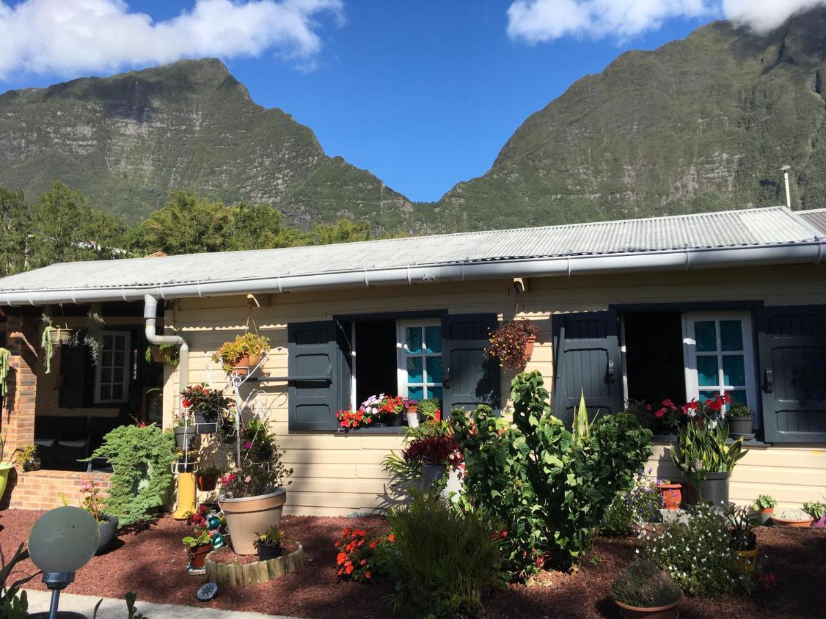 Bed and Breakfast Ti Kaz Hoareau Salazie Esterno foto
