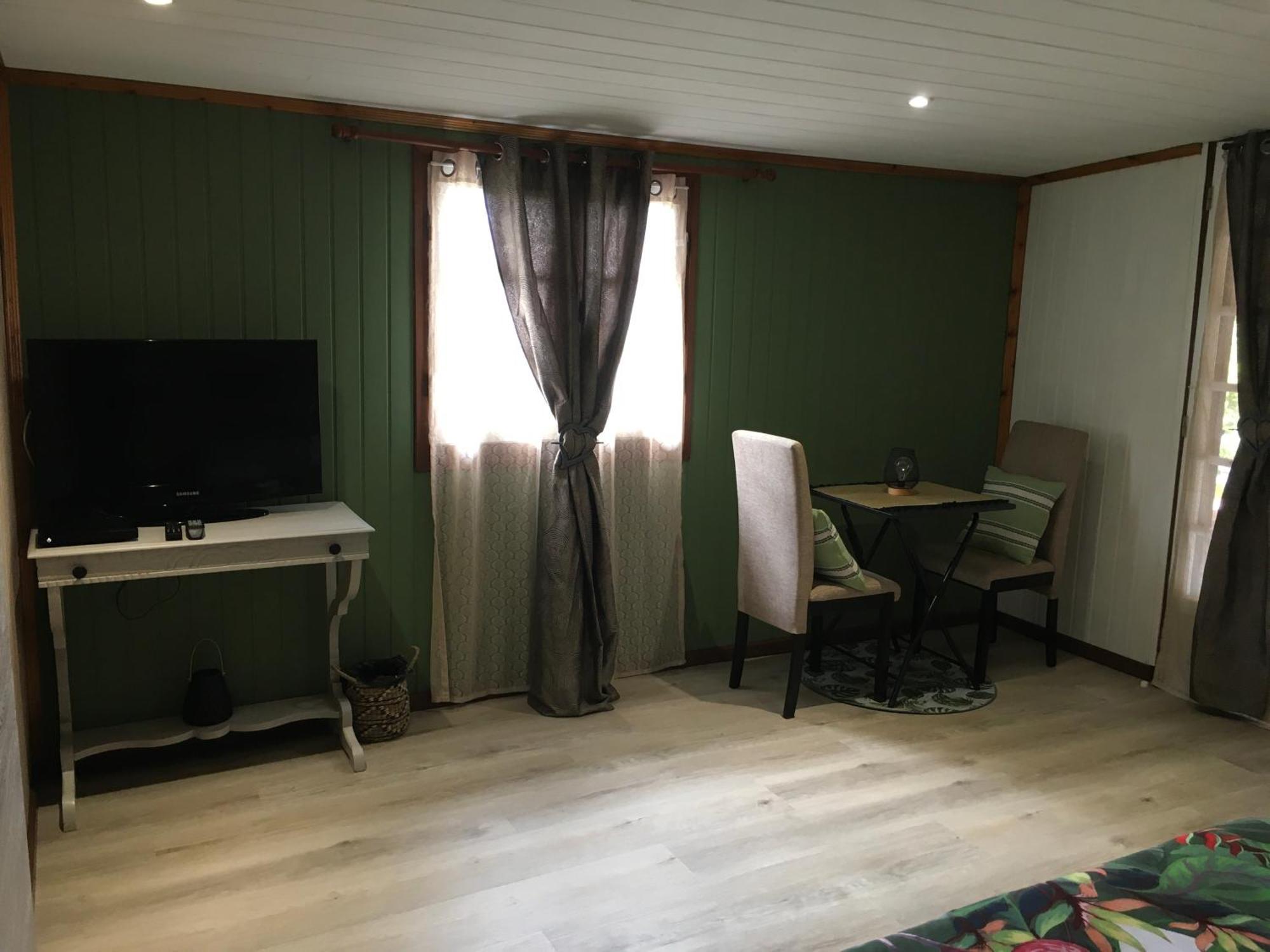Bed and Breakfast Ti Kaz Hoareau Salazie Esterno foto